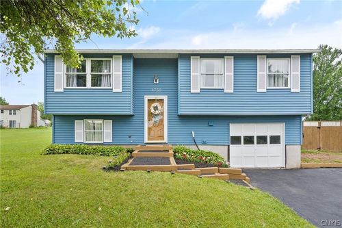 4750 New Hope N, Liverpool, NY, 13090-2542 | Card Image