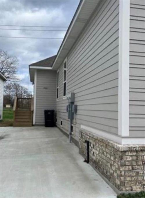 3531 Kings Dr, Chalmette, LA, 70043-1665 | Card Image