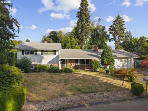 1324 Ne Birchaire Ln, Hillsboro, OR, 97124 | Card Image