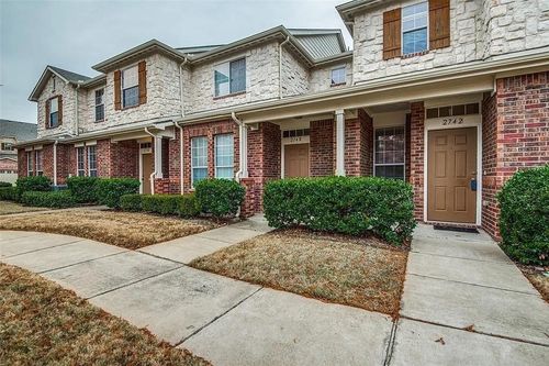 2742 Olympic Park Dr, Grand Prairie, TX, 75050-1322 | Card Image