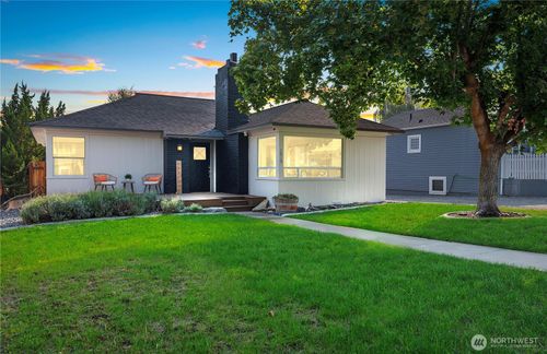 1019 Monroe St, Wenatchee, WA, 98801-3413 | Card Image