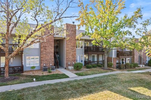 2c-915 King Dr, Saint Charles, MO, 63303-3519 | Card Image