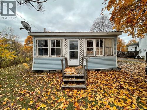 28 First Ave, Mcadam, NB, E6J1S4 | Card Image