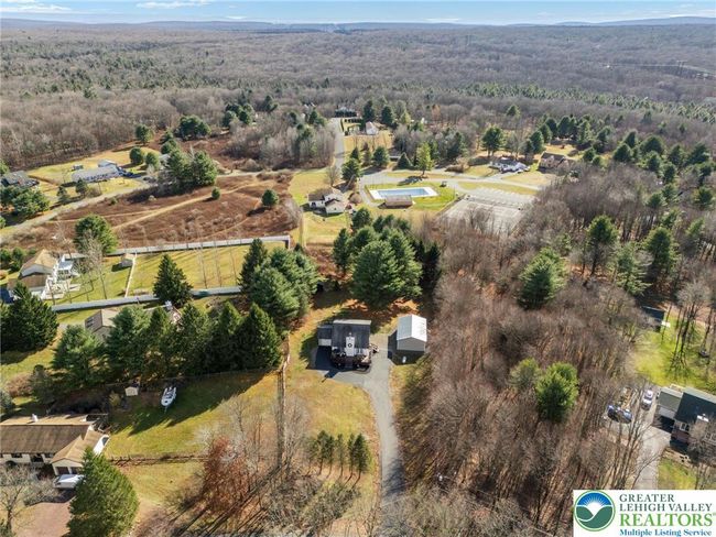 64 Autumn Ln, House other with 3 bedrooms, 2 bathrooms and null parking in Jim Thorpe PA | Image 5