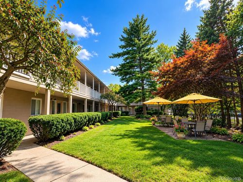 8-475 S Adams Road, Birmingham, MI, 48009 | Card Image