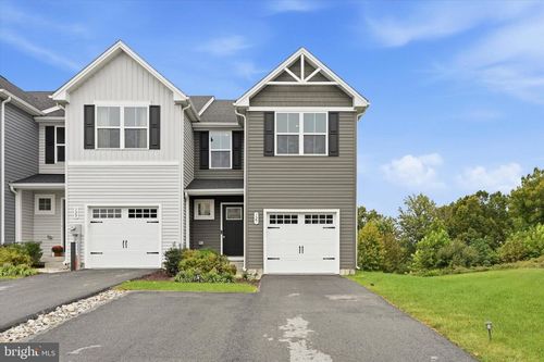 127 Lukens Mill Dr, COATESVILLE, PA, 19320-3968 | Card Image