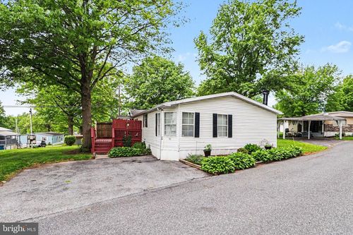 76 Mic Nan Dr, Middletown, PA, 17057-2901 | Card Image