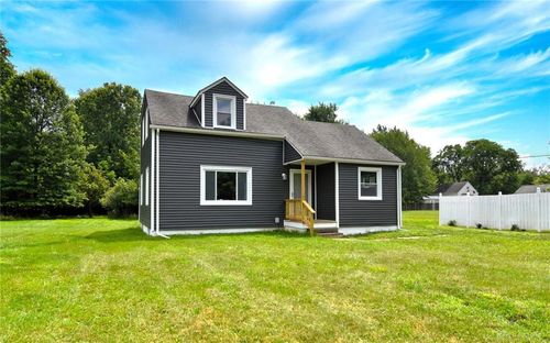 7485 Oakhill Rd, Bedford, OH, 44146-5901 | Card Image