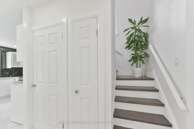 273 E 13 Th St, House other with 5 bedrooms, 3 bathrooms and 5 parking in Hamilton ON | Image 18
