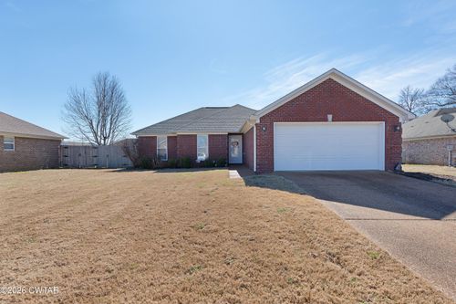 141 Kensington Cv, Medina, TN, 38355-6889 | Card Image