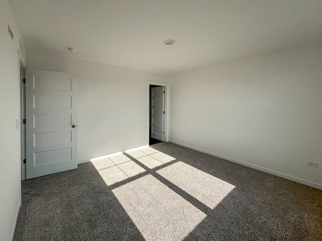 2235 Riesling Rd, Townhouse with 3 bedrooms, 3 bathrooms and 2 parking in Oswego IL | Image 27