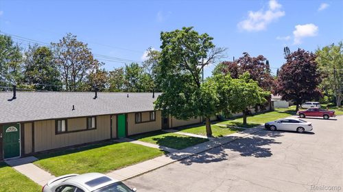 4144 Airport Road, Waterford Charter Township, MI, 48329 | Card Image