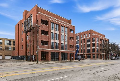 102-2357 N Washtenaw Avenue, Chicago, IL, 60647 | Card Image