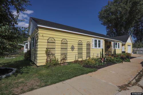 675 Sumner St, Sheridan, WY, 82801-5151 | Card Image