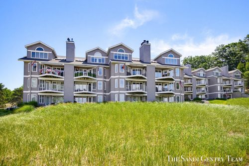 5-820 S Harbor Dr, Grand Haven, MI, 49417-1792 | Card Image