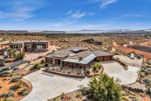 896 E Mesa Vista Dr, Ivins, UT, 84738-6024 | Card Image