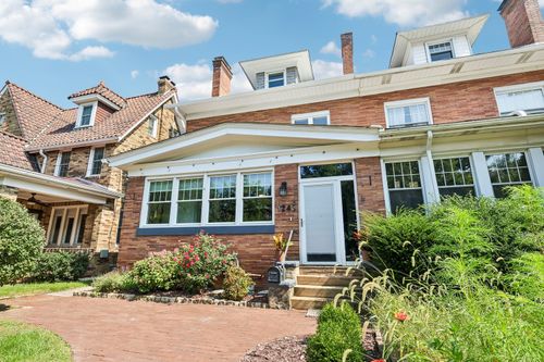 1243 Denniston St, Squirrel Hill, PA, 15217-1328 | Card Image