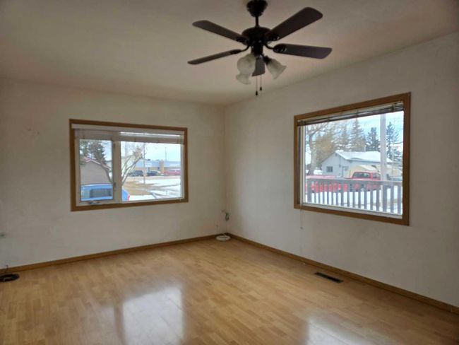 1 Selkirk Avenue, House other with 4 bedrooms, 2 bathrooms and 1 parking in Hughenden AB | Image 8