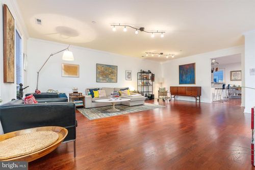 303 Captains Way, PHILADELPHIA, PA, 19146-5208 | Card Image