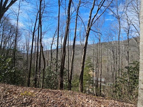 16 Warrior Way, Andrews, NC, 28901 | Card Image