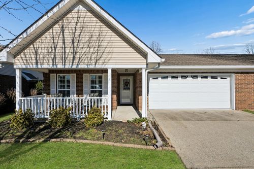 520 Forest Glen Cir, Murfreesboro, TN, 37128-2807 | Card Image