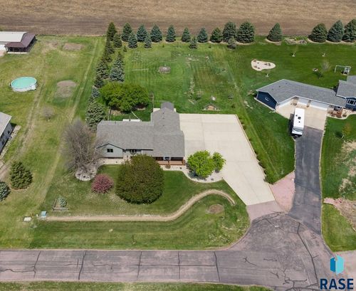 46942 Blue Spruce St, Tea, SD, 57064-8104 | Card Image