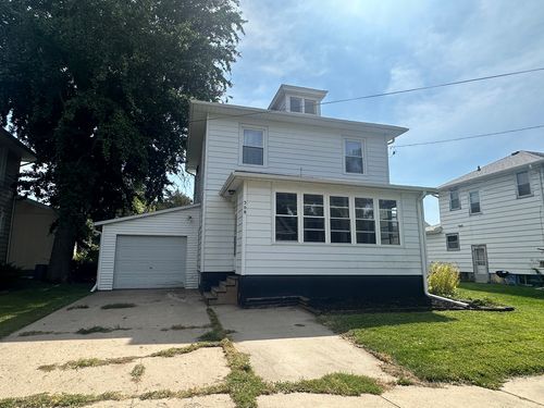 308 S Genesee St, Morrison, IL, 61270-2519 | Card Image