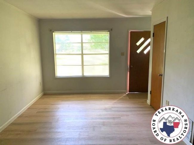 70 County Road 4224, House other with 3 bedrooms, 1 bathrooms and null parking in Simms TX | Image 6