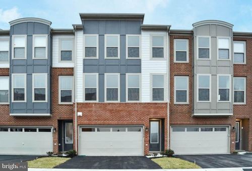 42452 Dogwood Glen Sq, STERLING, VA, 20166-2717 | Card Image