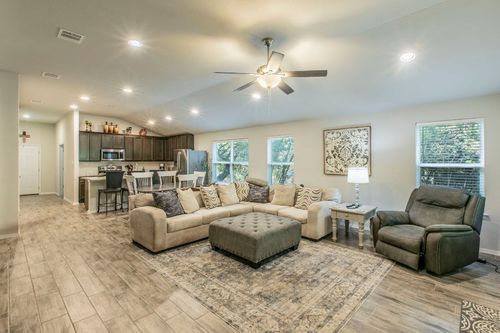 4202 Glendale Rd, Lago Vista, TX, 78645-6246 | Card Image
