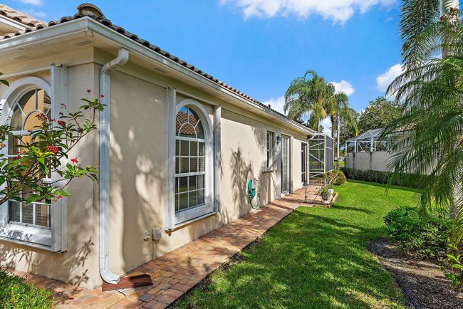 8120 Se Paurotis Ln, House other with 3 bedrooms, 3 bathrooms and null parking in Hobe Sound FL | Image 5
