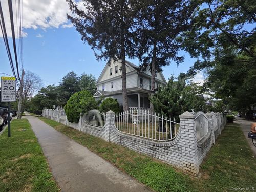 85 114th St, Richmond Hill, NY, 11418-1754 | Card Image