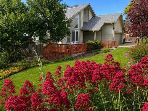 70 Central Ave, Los Gatos, CA, 95030-7133 | Card Image