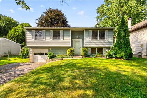 7 Brandywine Cir, Penfield, NY, 14526-2029 | Card Image