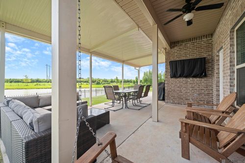 6210 Soaring Dr, Gonzales, LA, 70737-8641 | Card Image