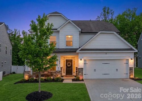 154 Cotton Field Dr, Statesville, NC, 28677-9614 | Card Image