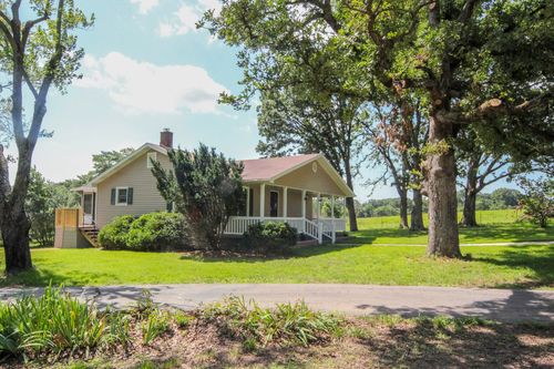 23460 E 824th Rd, Humansville, MO, 65674-8002 | Card Image