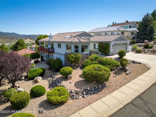 1976 St James Pl, Prescott, AZ, 86301-5591 | Card Image