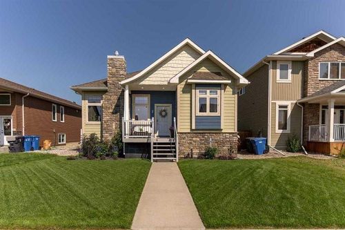 7 Mount Sundance Rd W, Lethbridge, AB, T1J0B6 | Card Image