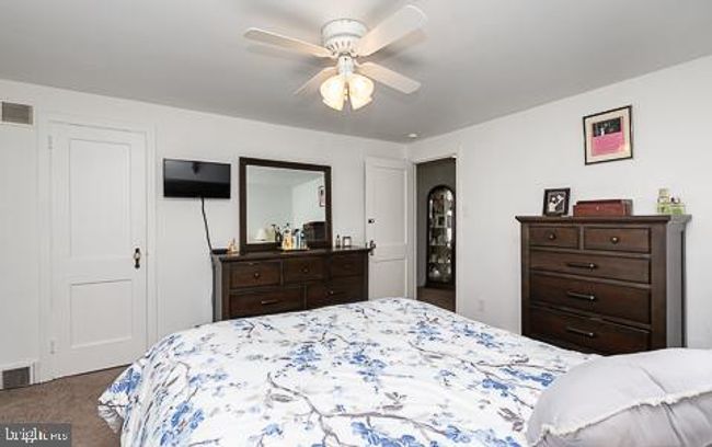 5207 Gramercy Dr, Townhouse with 3 bedrooms, 2 bathrooms and null parking in Clifton Hts PA | Image 15