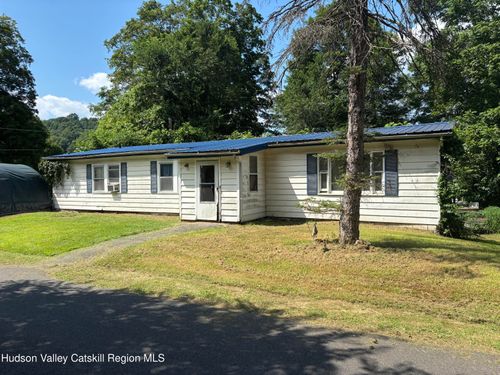 116 South St, Rosendale, NY, 12472-9721 | Card Image