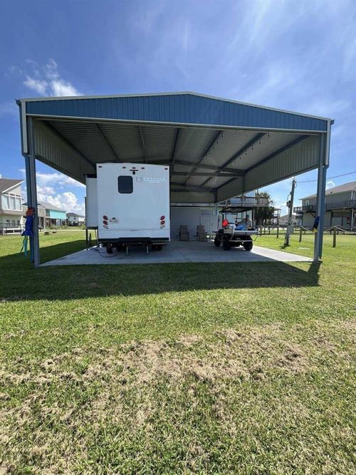966 Clara St, Crystal Beach, TX, 77650-2861 | Card Image