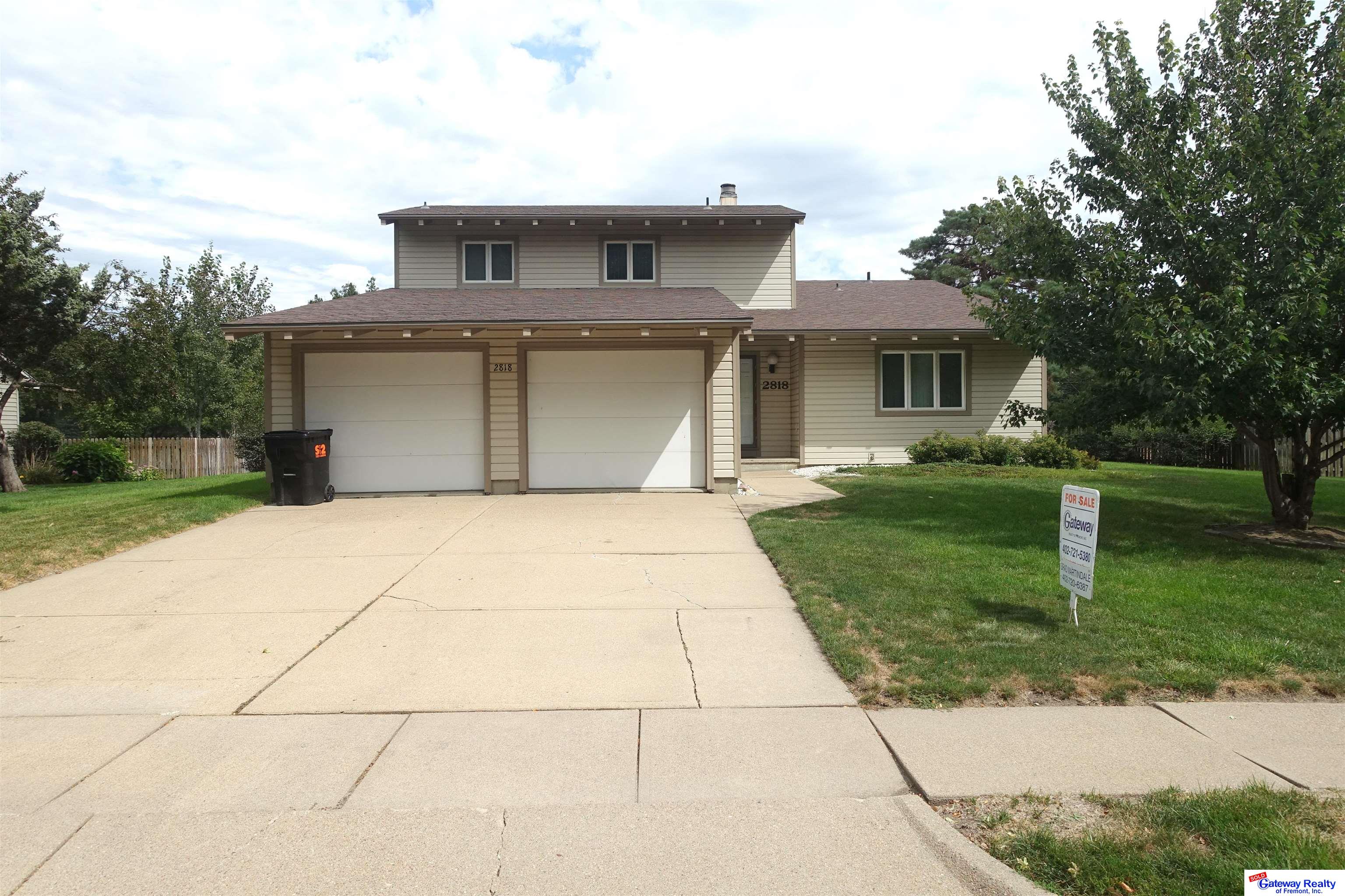 Palmer Dr, Fremont, NE 68025