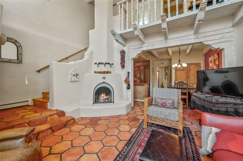 apt-28-624 Galisteo St, Santa Fe, NM, 87505-8882 | Card Image