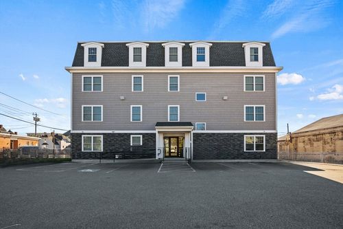 unit-101-693 Western Ave, Lynn, MA, 01905-5602 | Card Image