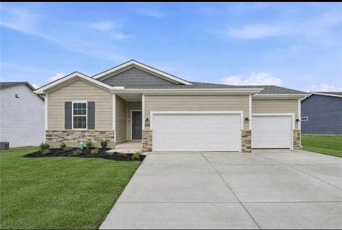 3012 Nw 95th Ter, Kansas City, MO, 64154-1571 | Card Image