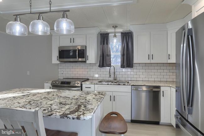 340 Maple Ave, House other with 3 bedrooms, 2 bathrooms and null parking in MANHEIM PA | Image 16
