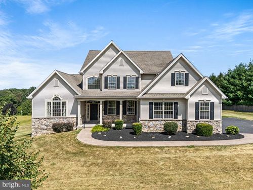 114 Jacobs Dr, Coatesville, PA, 19320-5535 | Card Image