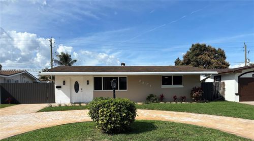 8371 Nw 15th Ct, Pembroke Pines, FL, 33024-4973 | Card Image
