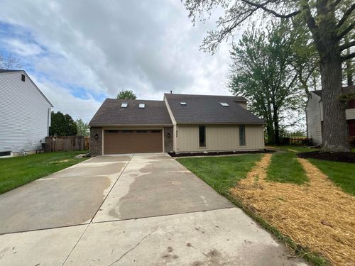6823 Laurelwood Cove, Fort Wayne, IN, 46835-1833 | Card Image